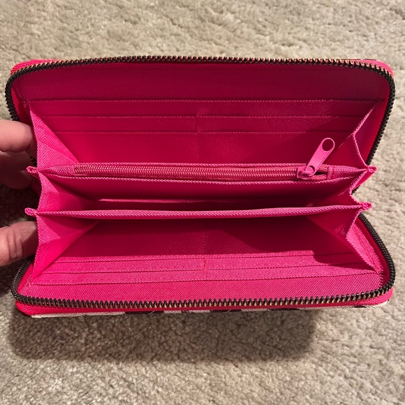 Simply Southern wallet - Picture 4 of 6